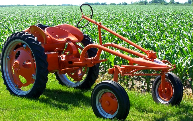 Tractor modelo Allis-Chalmers “G” podría ser ensamblado y comercializado en Cuba.